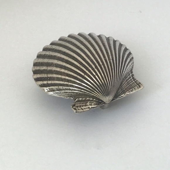 SOLD —- Handmade artisan 53.3g sterling silver scallop shell belt buckle - Picture 6 of 9